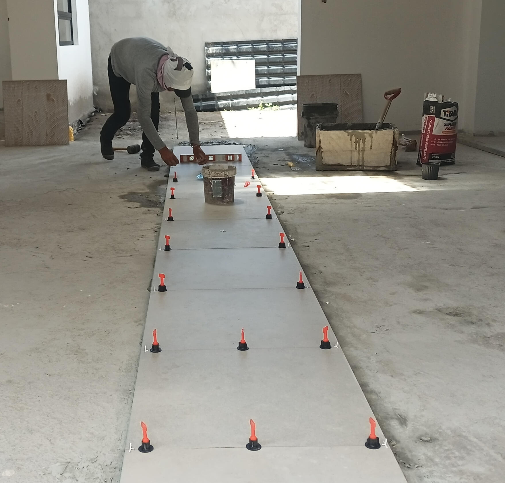 Tile straight and flat!